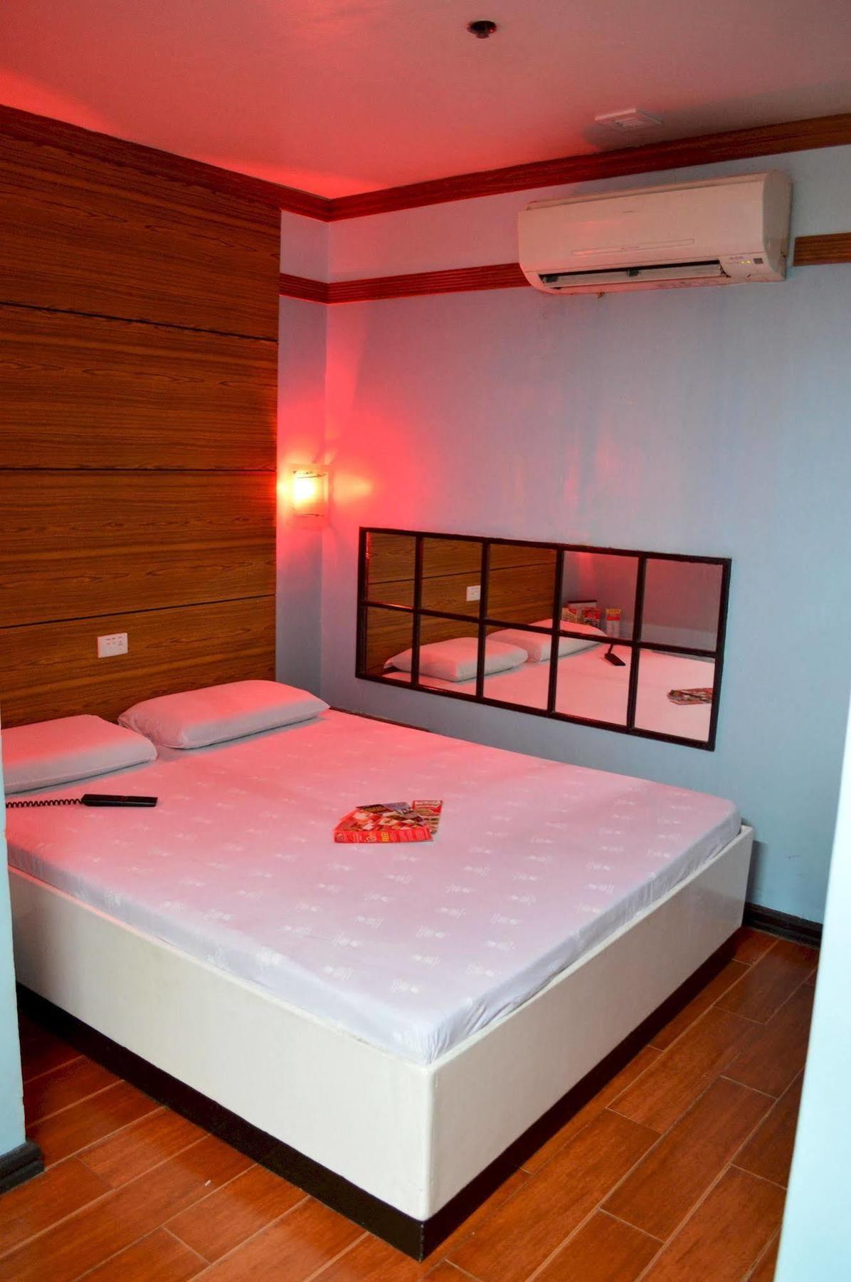 Hotel Sogo Edsa Caloocan Exterior foto